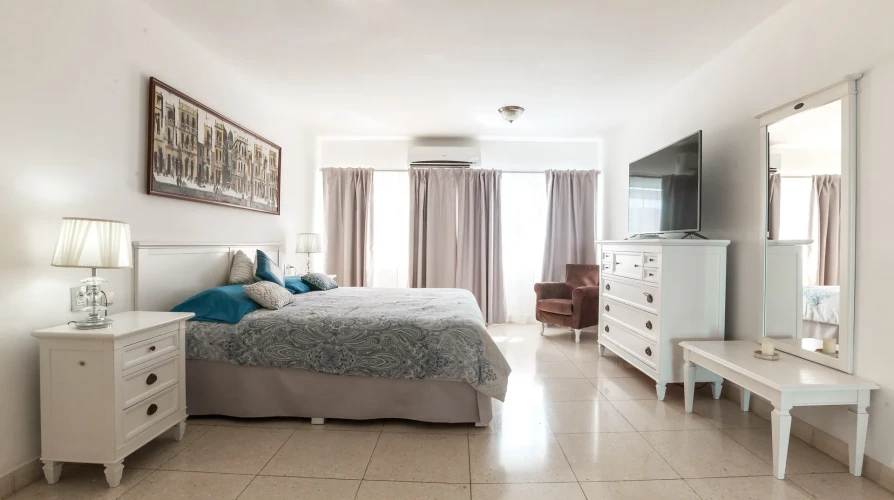 RHPL02 - 5 Yatak Odalı / 5 Banyolu Okyanus Önü Havuzlu Lüks Villa