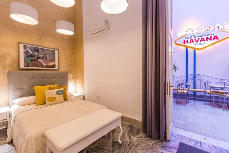 RHHV06 - 4 Yatak Odalı / 4 Banyolu Butik Otel Chacon