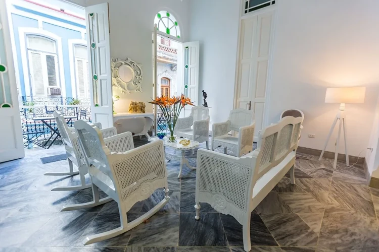 RHHV06 - 4 Yatak Odalı / 4 Banyolu Butik Otel Chacon