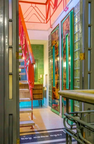 RHCH23 - 4 Yatak Odalı / 4 Banyolu Hostal Malecon 663 in Orta Havana