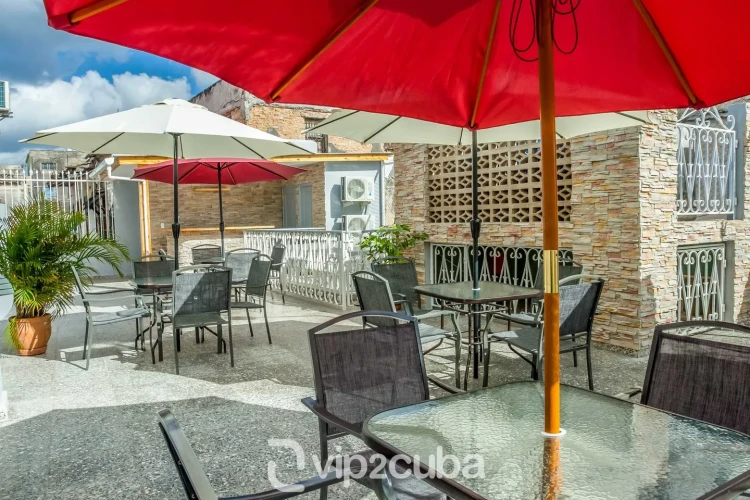 RHHV48 - 7 Yatak Odalı / 7 Banyolu Casa Baobao Eski Havana
