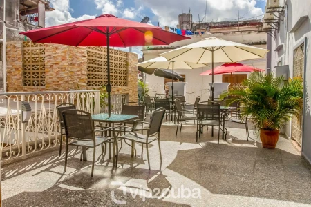 RHHV48 - 7 Yatak Odalı / 7 Banyolu Casa Baobao Eski Havana
