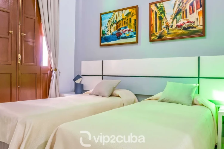 RHHV48 - 7 Yatak Odalı / 7 Banyolu Casa Baobao Eski Havana