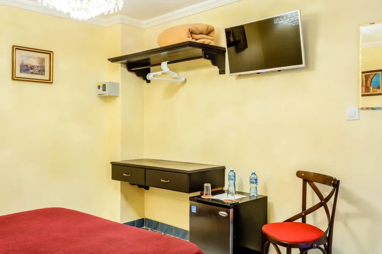 RHHV65 Eski Havana Kalbinde - 10 Yatak Odalı / 10 Banyolu Butik Otel