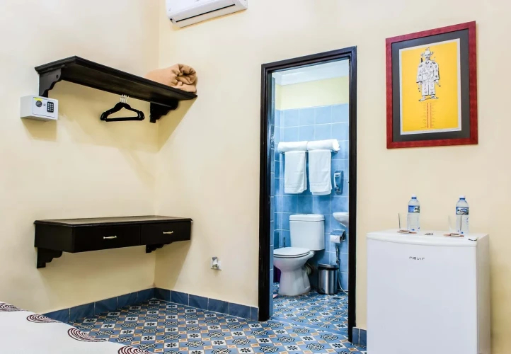 RHHV65 Eski Havana Kalbinde - 10 Yatak Odalı / 10 Banyolu Butik Otel