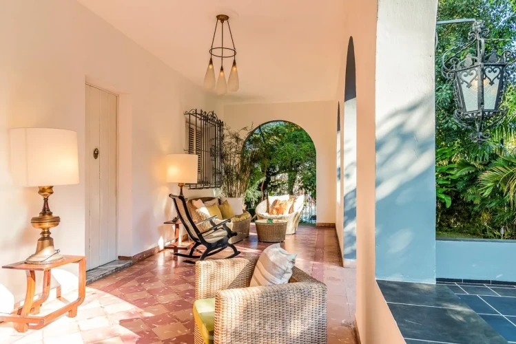 RHPL05 - 3 Yatak Odalı / 3 Banyolu Havuzlu Modern Villa