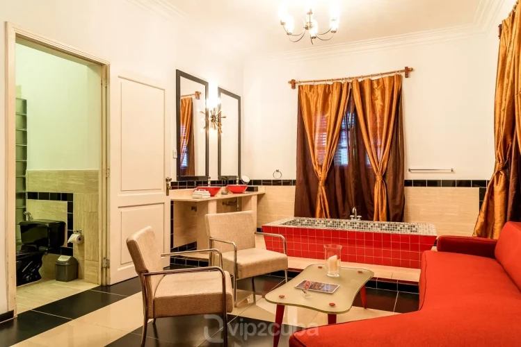 RHPL05 - 3 Yatak Odalı / 3 Banyolu Havuzlu Modern Villa