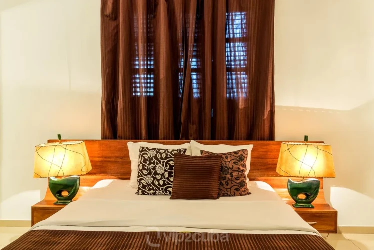 RHPL05 - 3 Yatak Odalı / 3 Banyolu Havuzlu Modern Villa