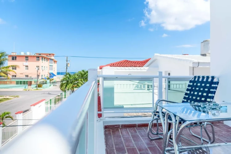 RHPL06 - 4 Yatak Odalı / 4 BanyoluT Miramar Lüks Villa