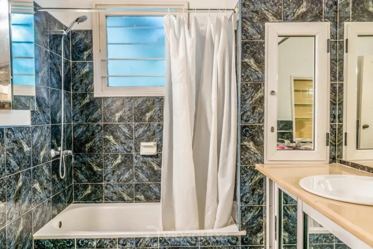 RHPL11 - 7 Yatak Odalı / 7 Banyolu Miramar'da Havuzlu Lüks Villa