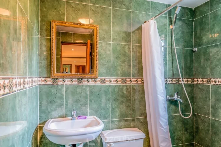 RHPL11 - 7 Yatak Odalı / 7 Banyolu Miramar'da Havuzlu Lüks Villa