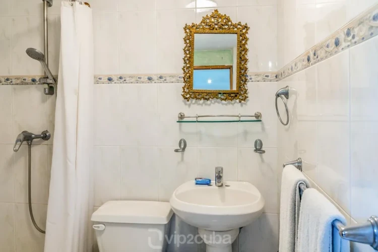 RHPL11 - 7 Yatak Odalı / 7 Banyolu Miramar'da Havuzlu Lüks Villa