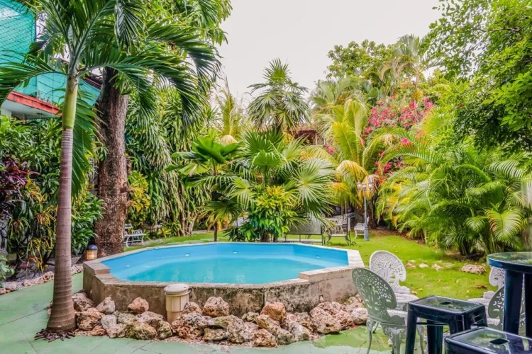 RHPL11 - 7 Yatak Odalı / 7 Banyolu Miramar'da Havuzlu Lüks Villa