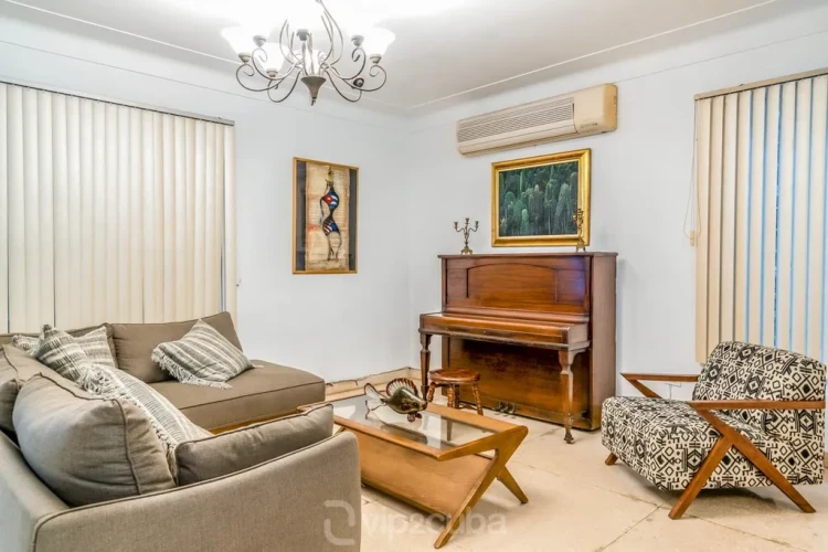 RHPL11 - 7 Yatak Odalı / 7 Banyolu Miramar'da Havuzlu Lüks Villa