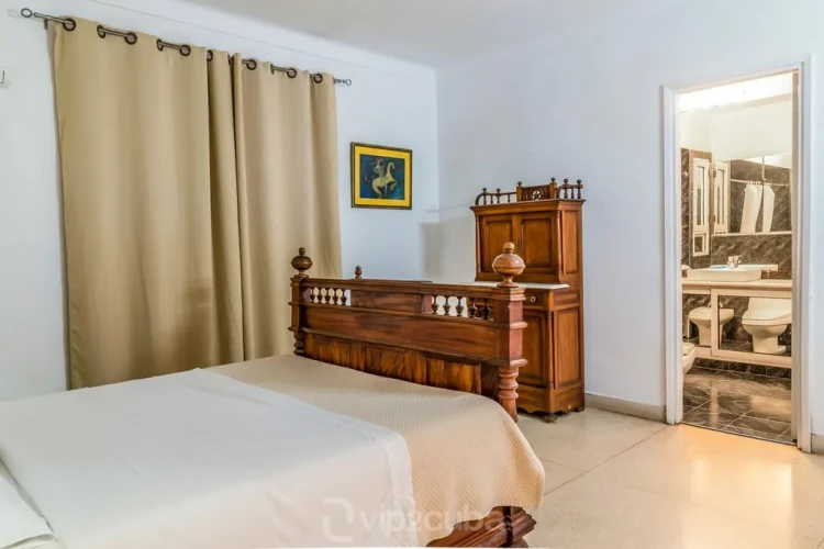 RHPL11 - 7 Yatak Odalı / 7 Banyolu Miramar'da Havuzlu Lüks Villa