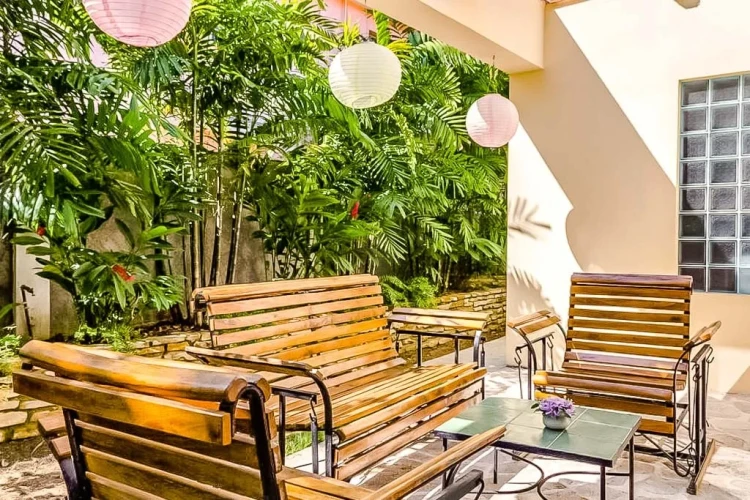 RHPL120 - 4 Yatak Odalı / 5 Banyolu Miramar'da Villa Oasis