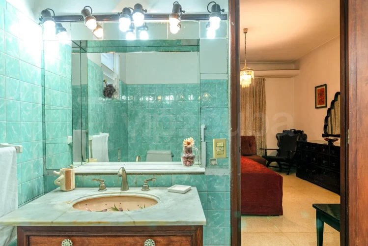 RHPL125 - 4 Yatak Odalı / 4 Banyolu Miramar'da Havuzlu Villa