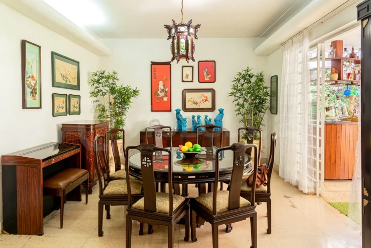 RHPL125 - 4 Yatak Odalı / 4 Banyolu Miramar'da Havuzlu Villa