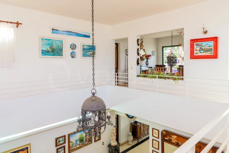 RHPL125 - 4 Yatak Odalı / 4 Banyolu Miramar'da Havuzlu Villa