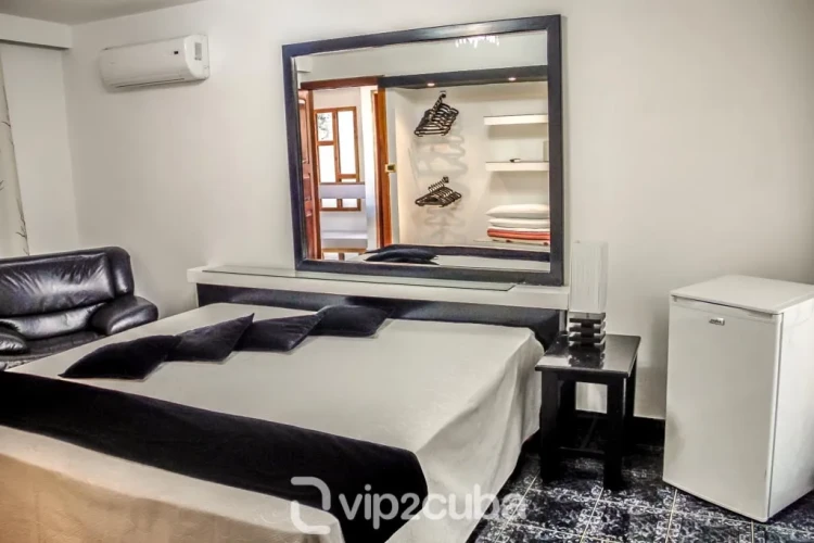 RHPL128 - 7 Yatak Odalı / 8 Banyolu Lüks Villa - Miramar'da Spa Tarzı