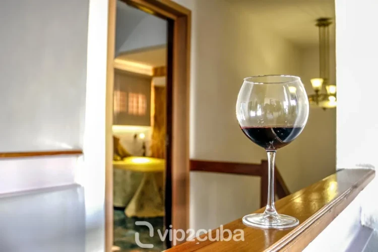 RHPL128 - 7 Yatak Odalı / 8 Banyolu Lüks Villa - Miramar'da Spa Tarzı