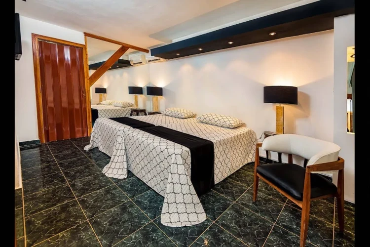 RHPL128 - 7 Yatak Odalı / 8 Banyolu Lüks Villa - Miramar'da Spa Tarzı