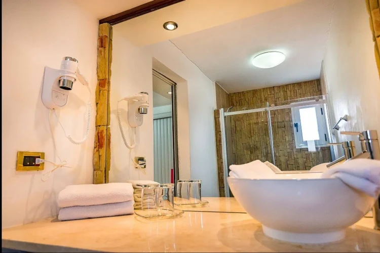 RHPL128 - 7 Yatak Odalı / 8 Banyolu Lüks Villa - Miramar'da Spa Tarzı