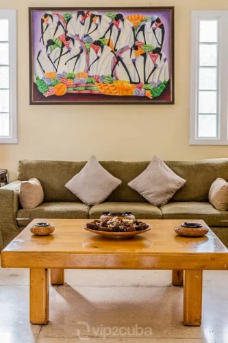 RHPL13 - 4 Yatak Odalı / 4 Banyolu Miramar Havuzlu Art Deco Villa