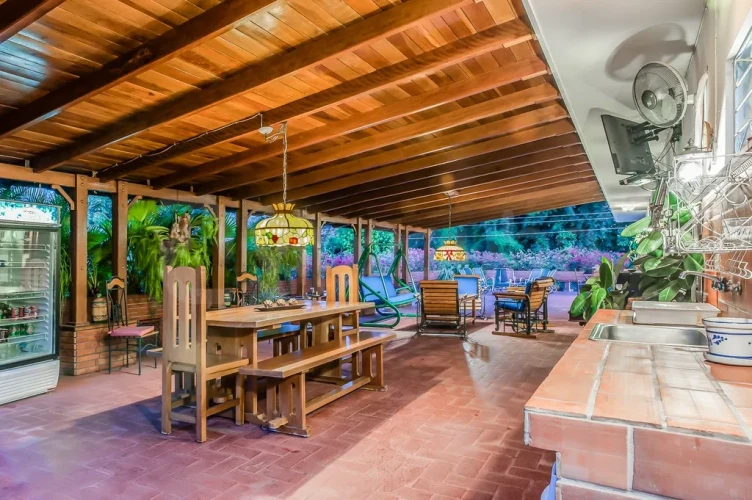 RHPL14 - 5 Yatak Odalı / 4 Banyolu Villa Gertrudis Miramar'da/Wifi