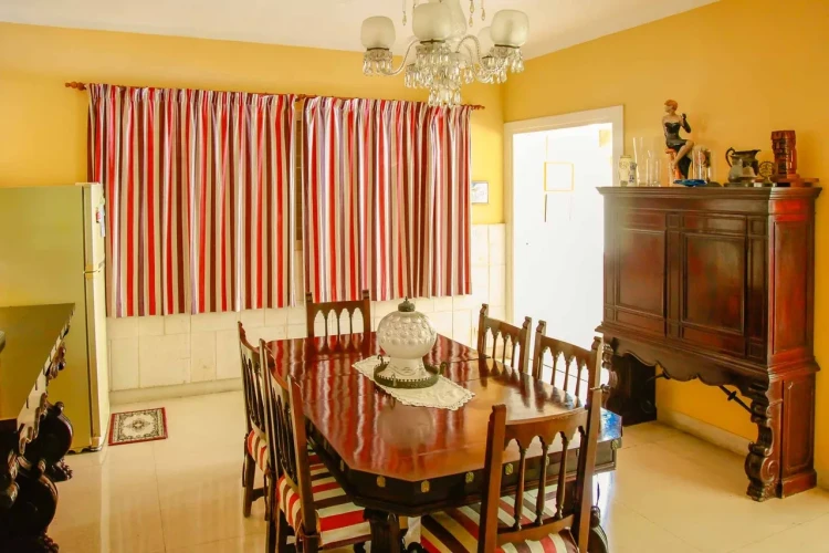 RHPL144 - 3 Yatak Odalı / 3 Banyolu Villa Diana, Miramar'da Havuzlu
