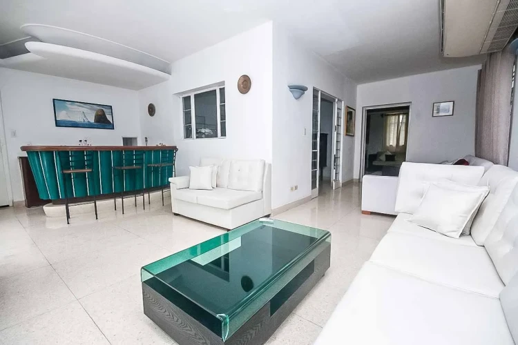 RHPL147 - 5 Yatak Odalı / 4 Banyolu Miramar'da Havuzlu Villa
