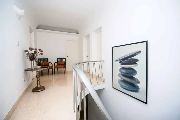 RHPL147 - 5 Yatak Odalı / 4 Banyolu Miramar'da Havuzlu Villa