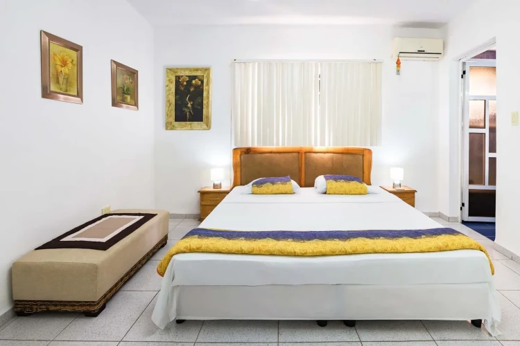 RHPL154 - 5 Yatak Odalı / 5 Banyolu Miramar'da Villa/wifi