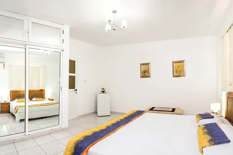 RHPL154 - 5 Yatak Odalı / 5 Banyolu Miramar'da Villa/wifi