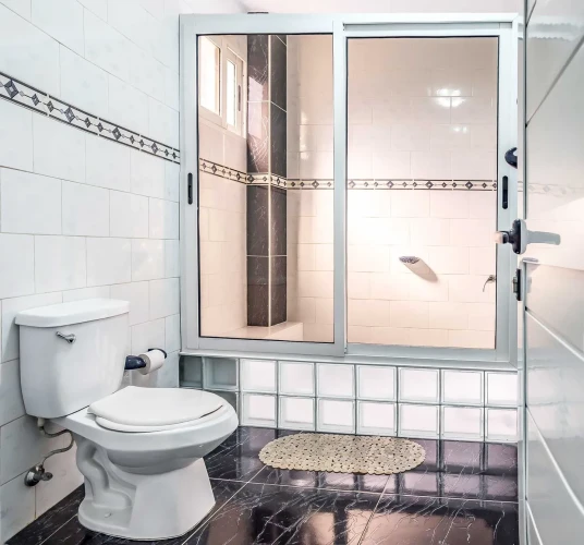RHPL154 - 5 Yatak Odalı / 5 Banyolu Miramar'da Villa/wifi