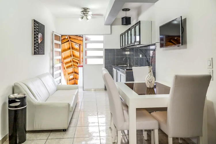 RHPL154 - 5 Yatak Odalı / 5 Banyolu Miramar'da Villa/wifi