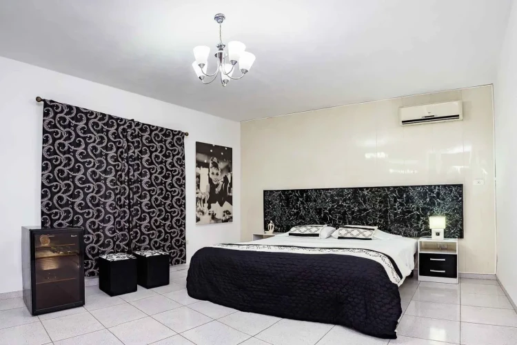 RHPL154 - 5 Yatak Odalı / 5 Banyolu Miramar'da Villa/wifi