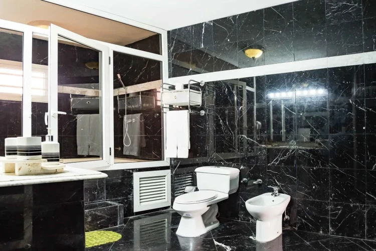 RHPL154 - 5 Yatak Odalı / 5 Banyolu Miramar'da Villa/wifi