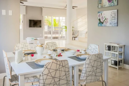 RHPL161 - 4 Yatak Odalı / 4 Banyolu Lüks Executive Villa Miramar/wifi