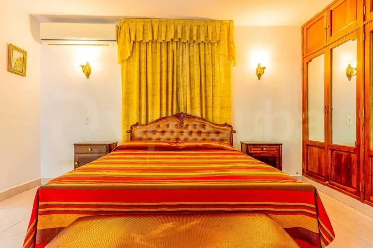RHPL21 - 4 Yatak Odalı / 4 Banyolu Villa Lusson Siboney'de