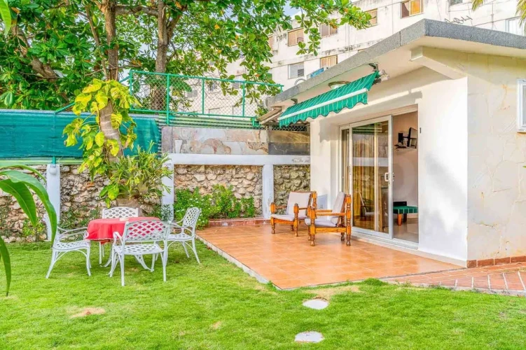 RHPL21 - 4 Yatak Odalı / 4 Banyolu Villa Lusson Siboney'de