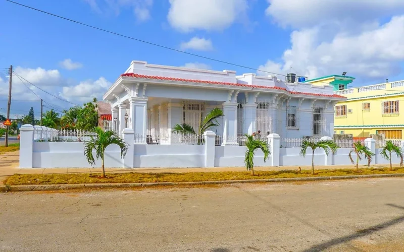 RHPL50 - 3 Yatak Odalı / 3 Banyolu Villa Caridad Miramar