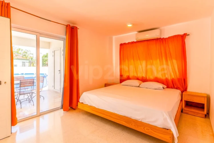 RHPL56 - 8 Yatak Odalı / 8 Banyolu Casa Del Arte, Miramar, Havuzlu