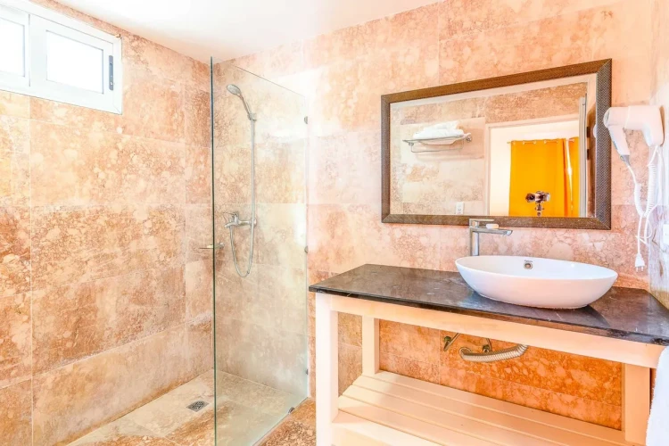 RHPL56 - 8 Yatak Odalı / 8 Banyolu Casa Del Arte, Miramar, Havuzlu