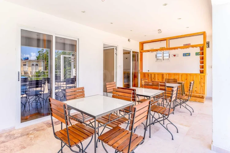 RHPL56 - 8 Yatak Odalı / 8 Banyolu Casa Del Arte, Miramar, Havuzlu