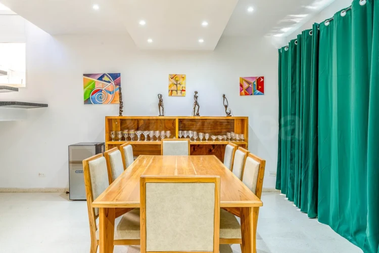 RHPL56 - 8 Yatak Odalı / 8 Banyolu Casa Del Arte, Miramar, Havuzlu
