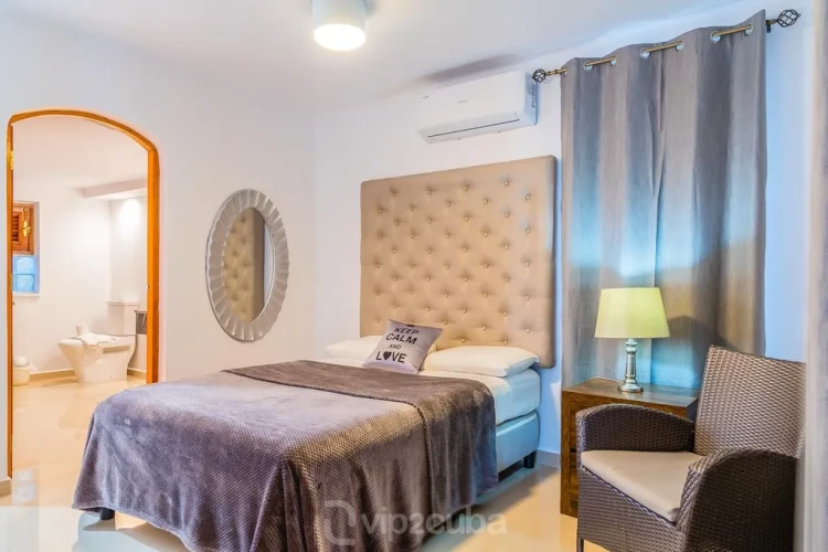 RHPL62 - 5 Yatak Odalı / 6 Banyolu Lüks Villa Joan Havuzlu