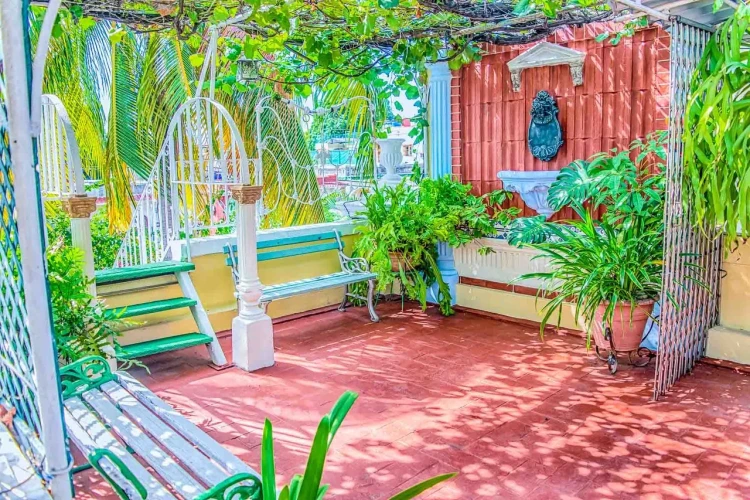 RHPL68 - 3 Yatak Odalı / 3 Banyolu Lüks Klasik Villa Regresa 1930 Havuzlu