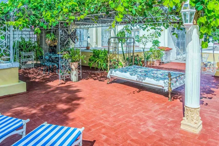 RHPL68 - 3 Yatak Odalı / 3 Banyolu Lüks Klasik Villa Regresa 1930 Havuzlu