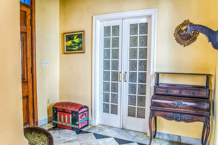 RHPL68 - 3 Yatak Odalı / 3 Banyolu Lüks Klasik Villa Regresa 1930 Havuzlu